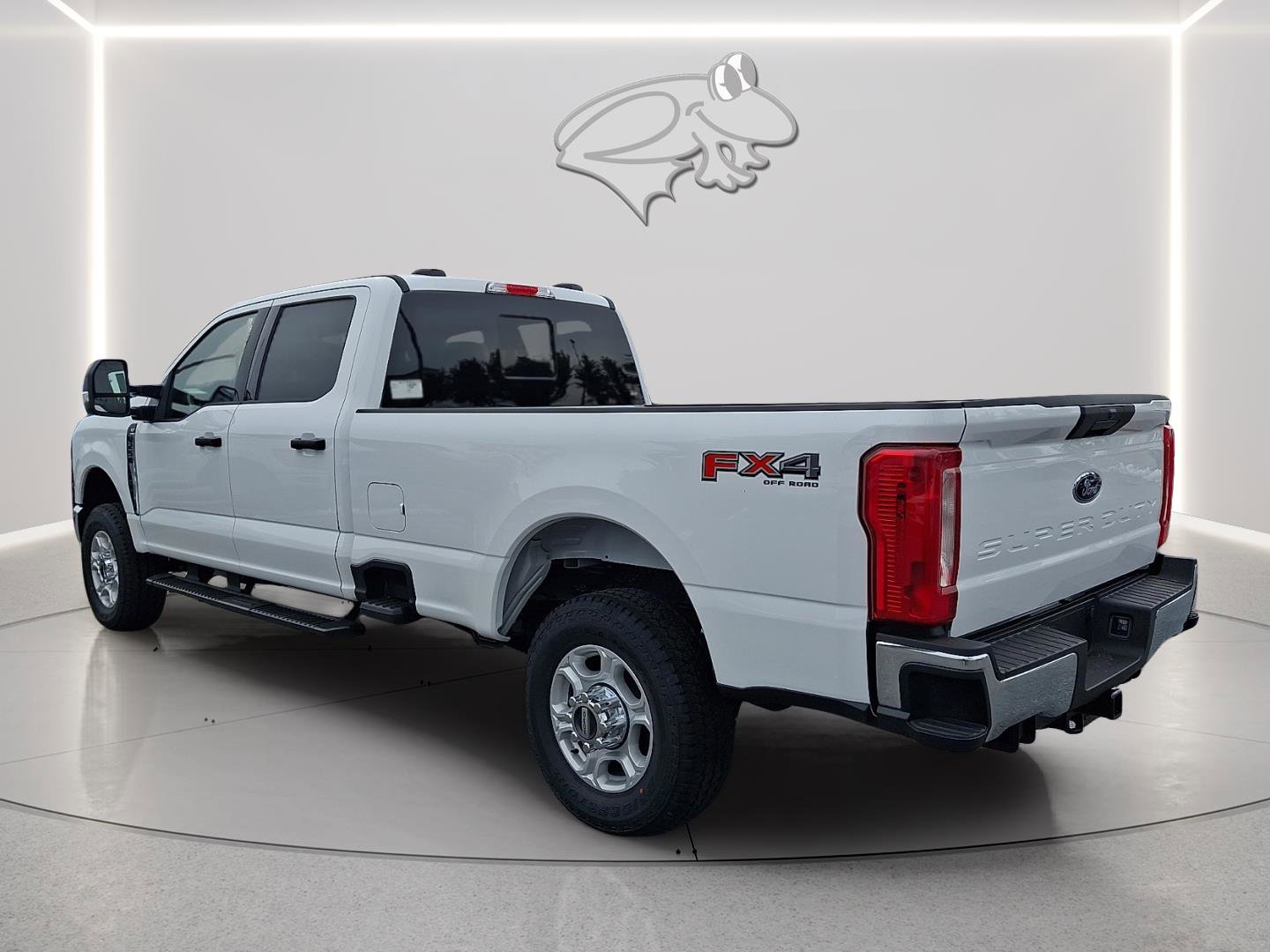 New 2026 Ford F250 XLT w/ FX4 Off-Road Package image 3