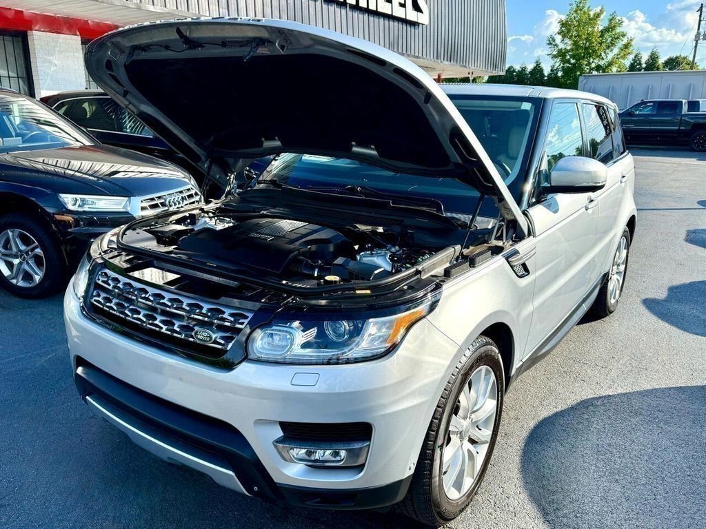 Used 2014 Land Rover Range Rover Sport HSE image 5
