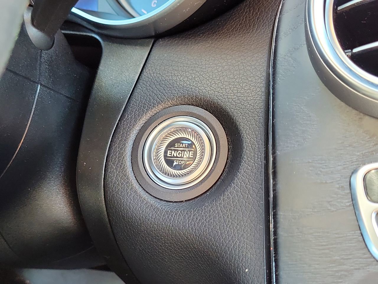 Certified 2022 Mercedes-Benz GLC 300 image 18