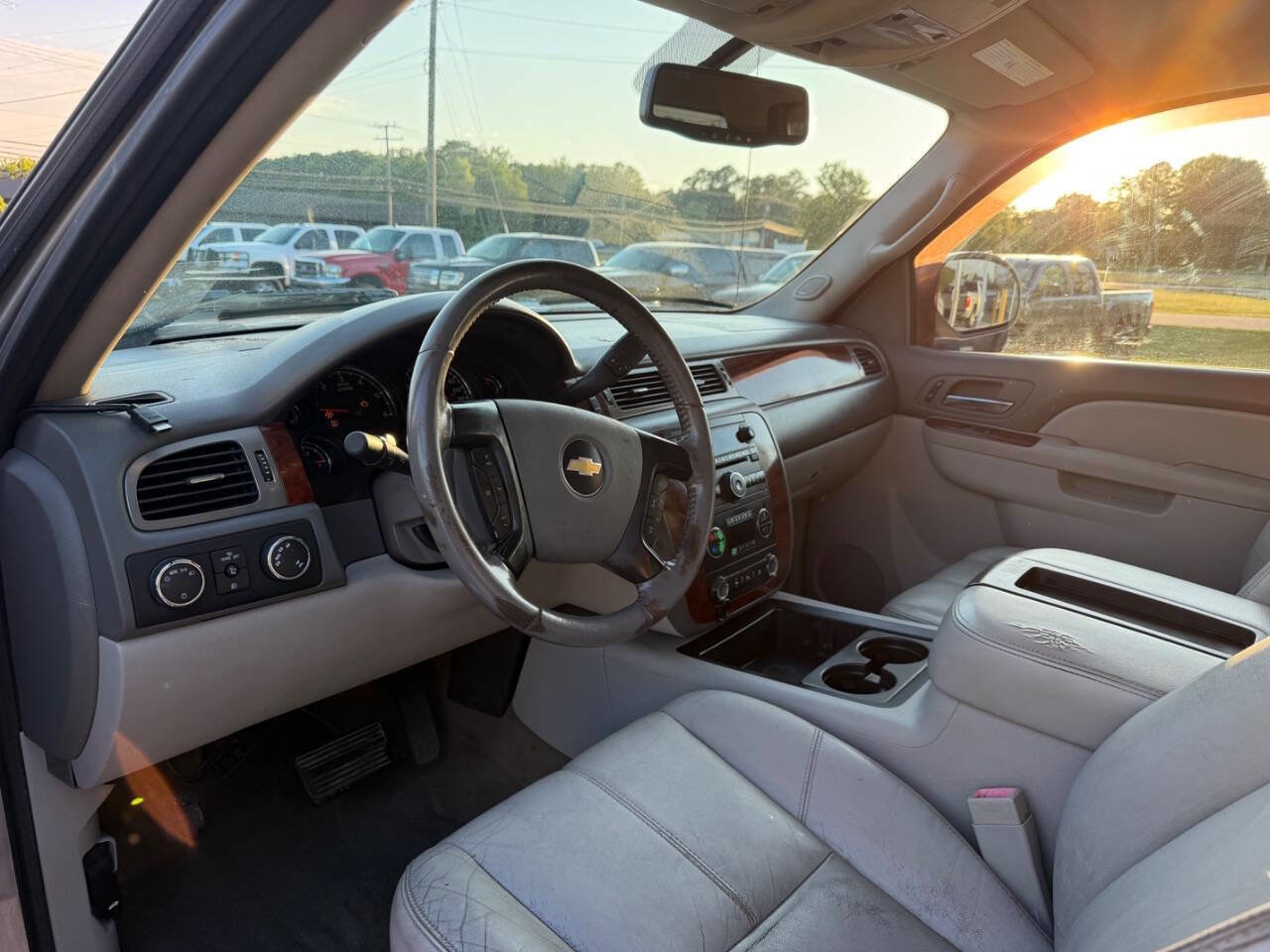 Used 2011 Chevrolet Silverado 1500 LTZ w/ LTZ Plus Package AWD/4WD image 9