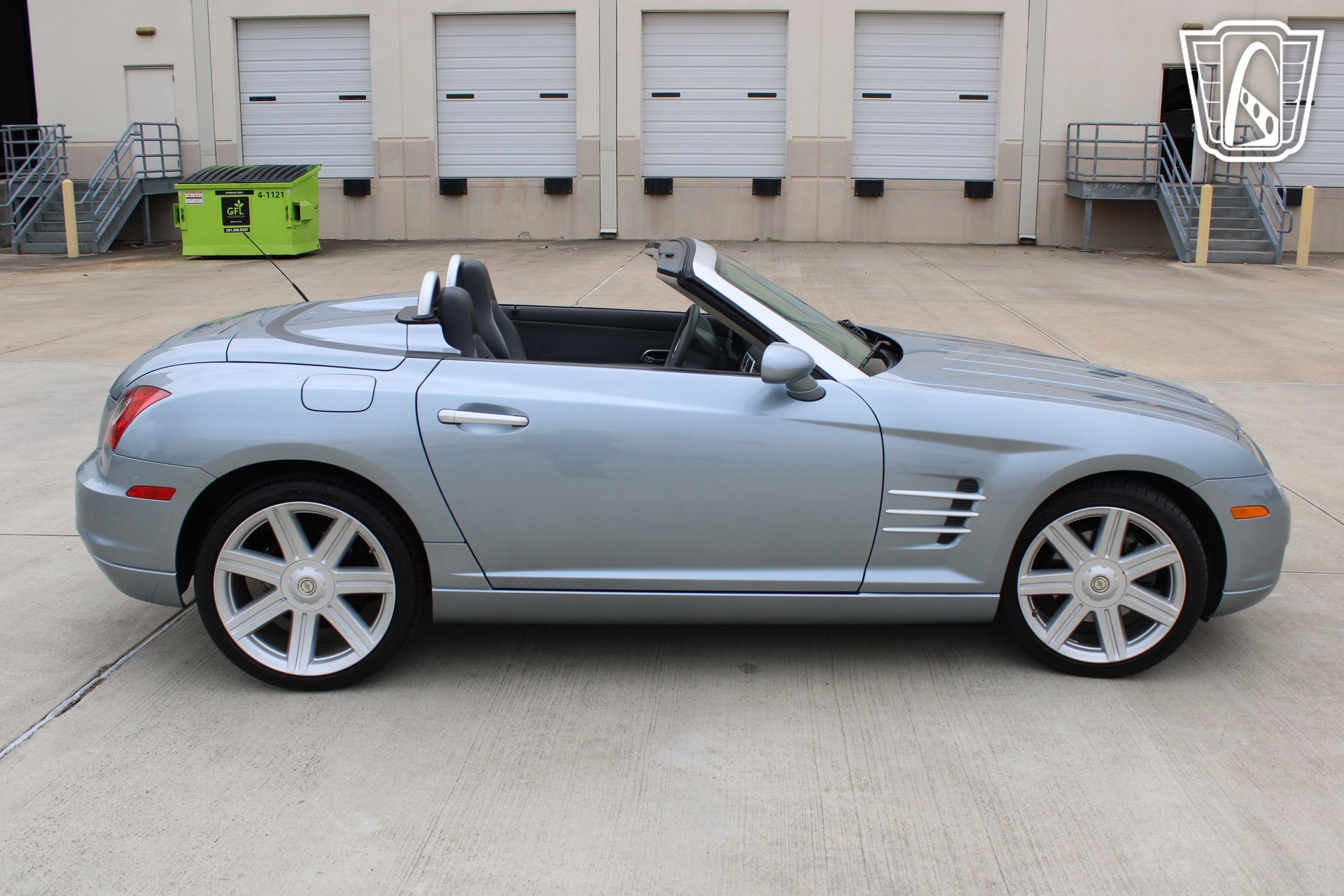 Used 2008 Chrysler Crossfire Limited image 4