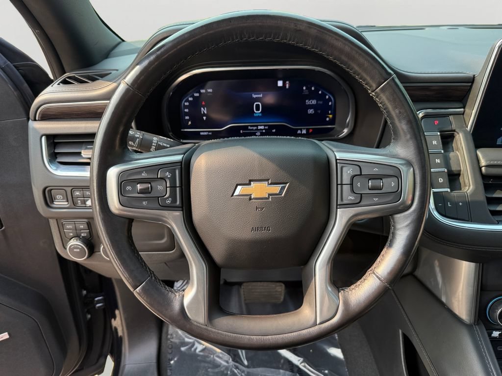 Used 2022 Chevrolet Tahoe LT w/ Luxury Package AWD/4WD image 12