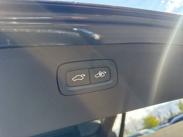 New 2026 Volvo XC90 B6 Plus w/ Protection Package image 8