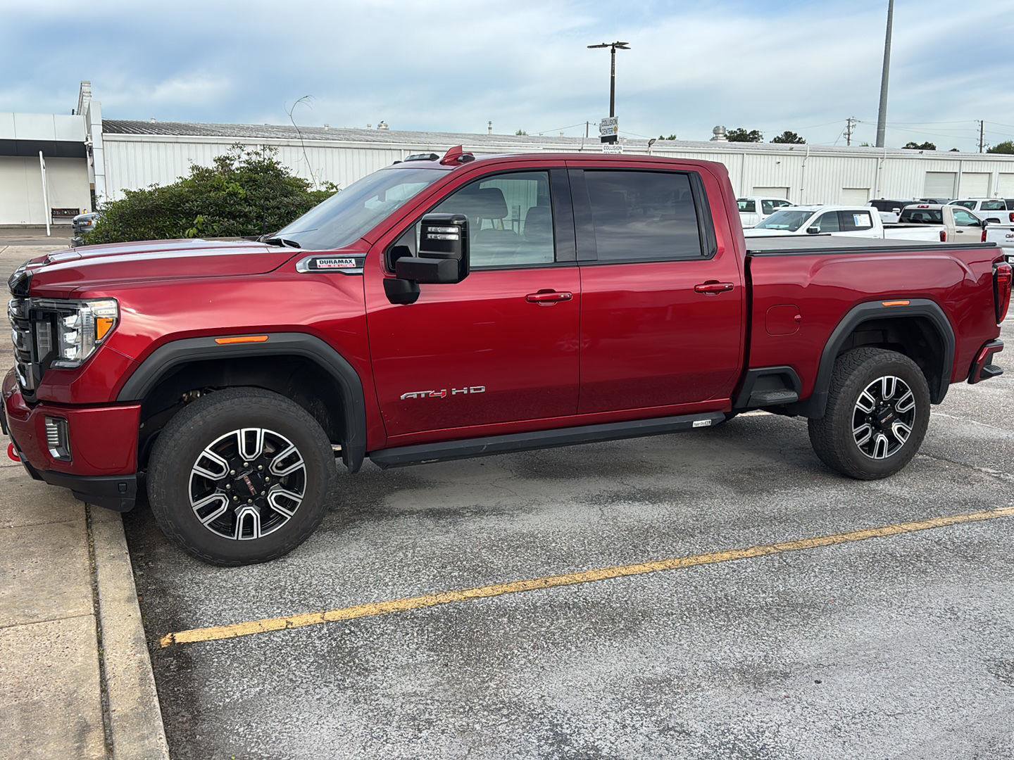 Used 2023 GMC Sierra 2500 AT4 w/ AT4 Premium Plus Package image 4