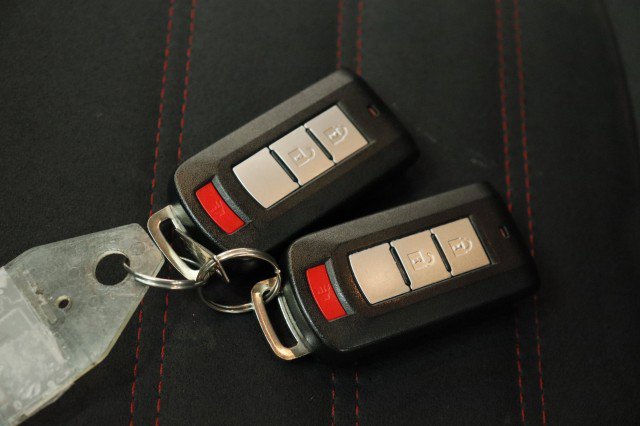 Used 2025 Mitsubishi Outlander Sport SE AWD/4WD image 32