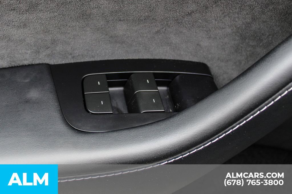 Used 2023 Tesla Model Y Long Range image 36