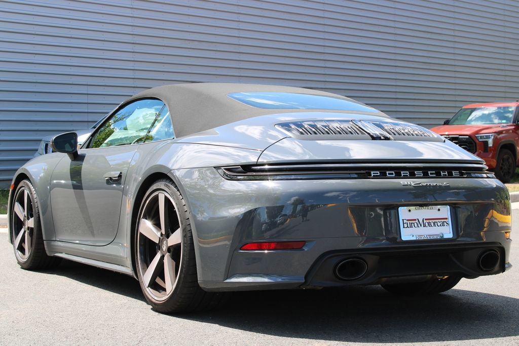 Used 2025 Porsche 911 Carrera S Cabriolet RWD image 4