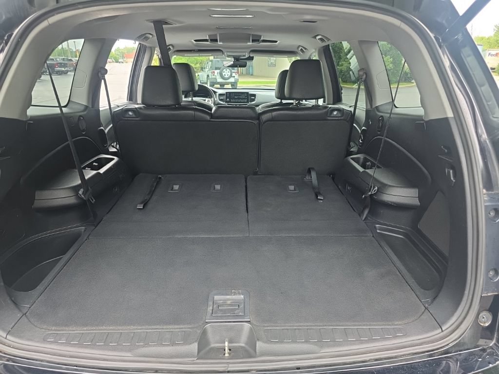 Used 2019 Honda Pilot Touring image 35