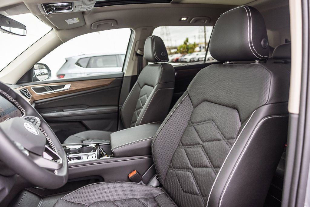 New 2026 Volkswagen Atlas SE FWD image 7