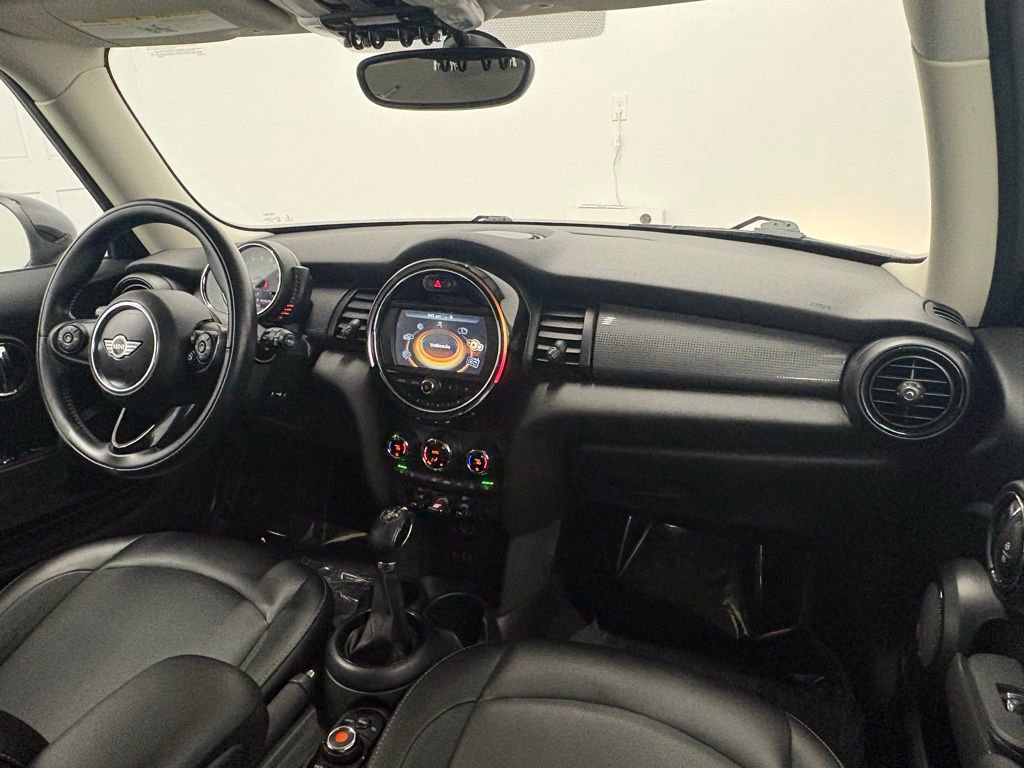 Used 2017 MINI Cooper 2-Door Hardtop image 25