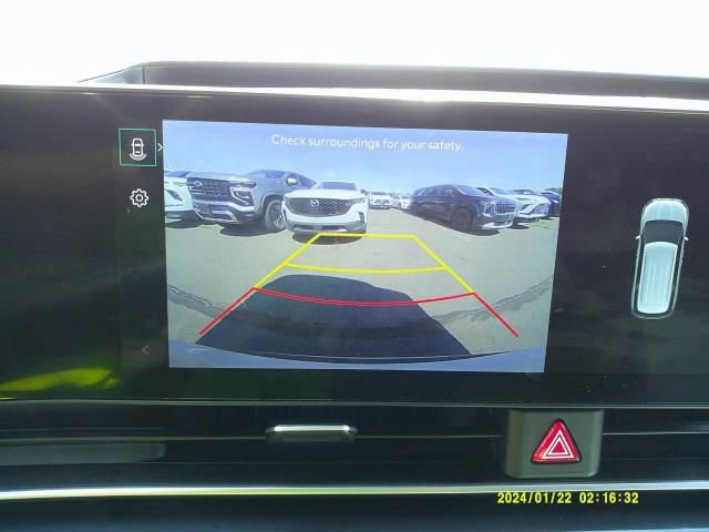 Used 2025 Kia Carnival FWD image 10