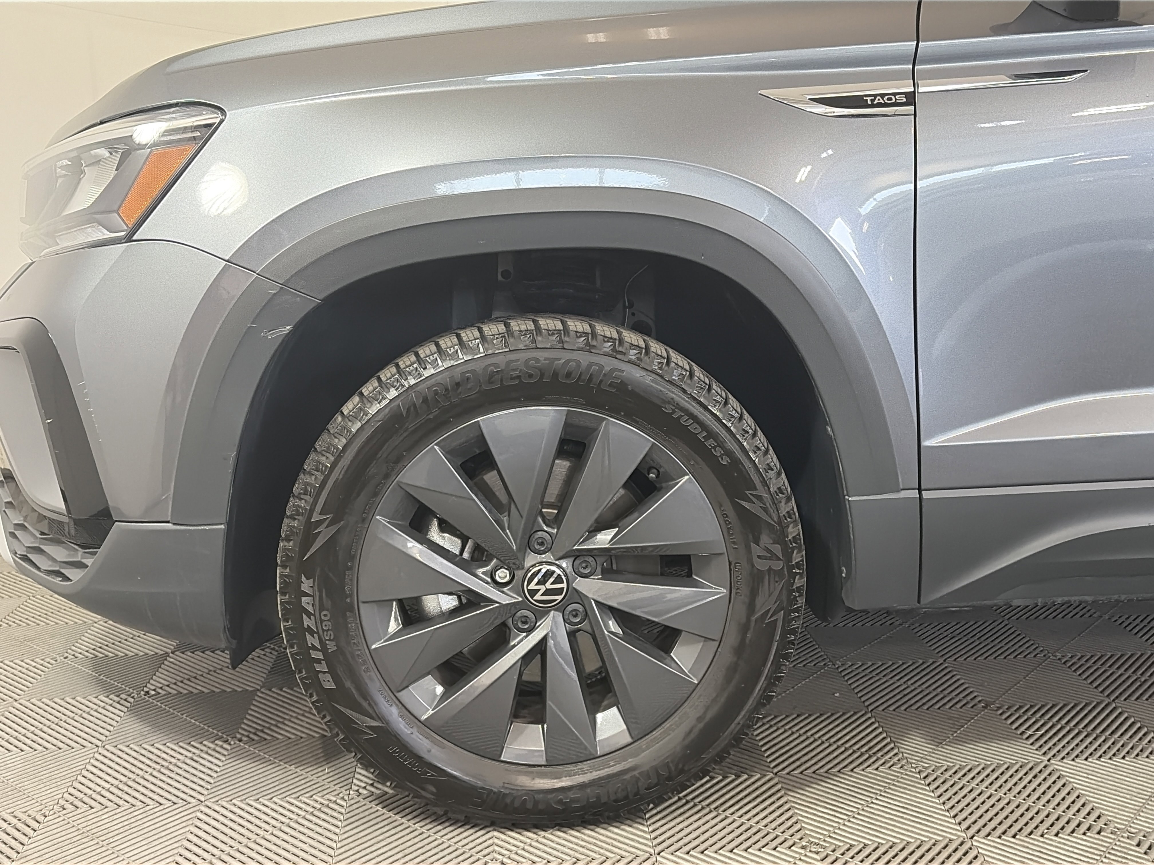 Used 2022 Volkswagen Taos S w/ IQ Drive S Package image 10