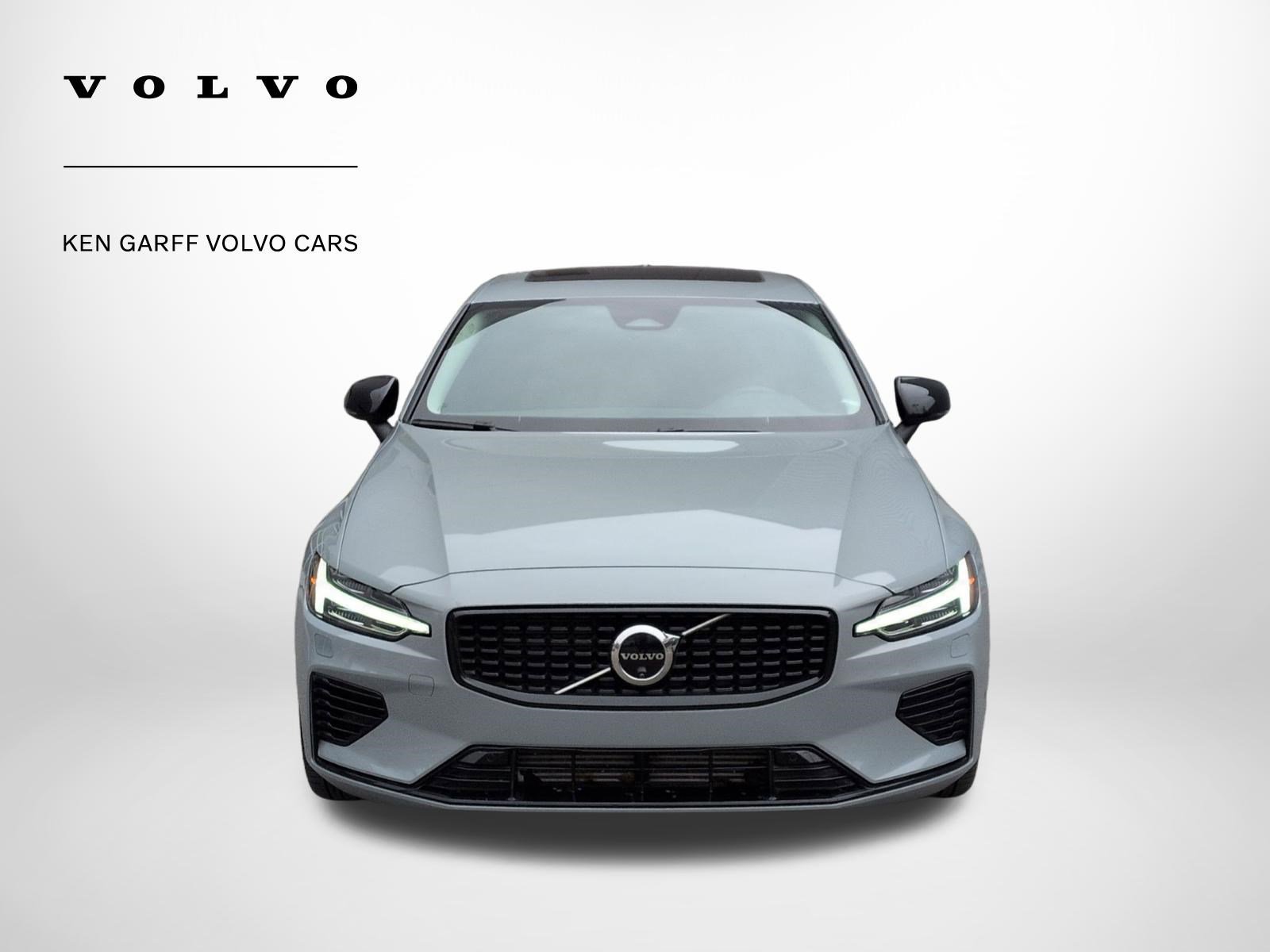 Used 2025 Volvo S60 T8 Plus image 9