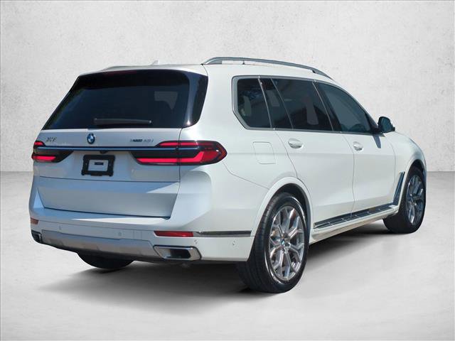 Used 2024 BMW X7 xDrive40i w/ Premium Package AWD/4WD image 5