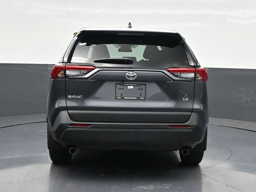 Used 2024 Toyota RAV4 LE image 4