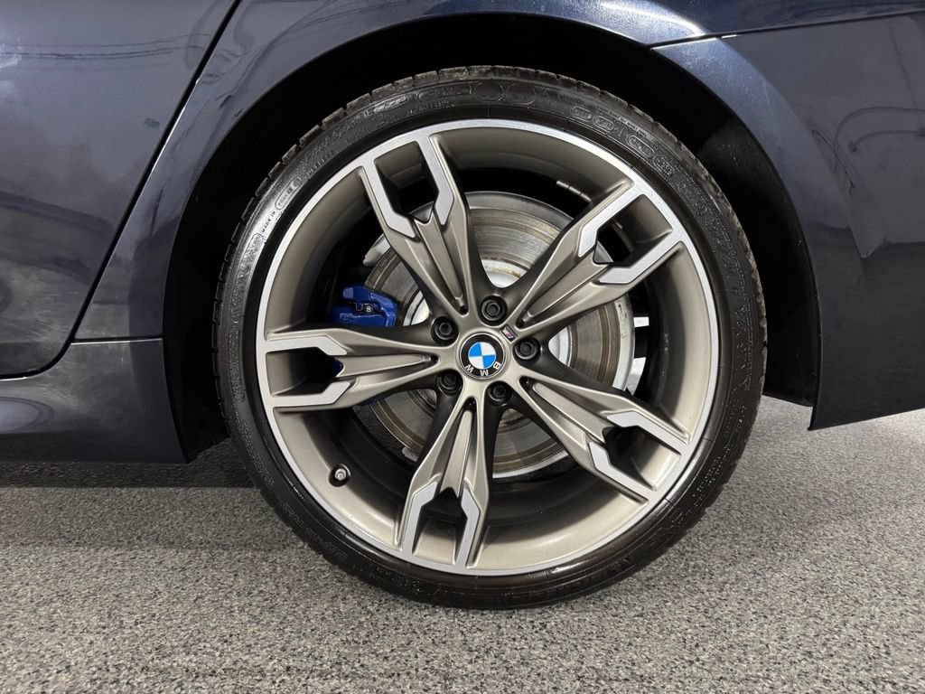 Used 2023 BMW M550i xDrive AWD/4WD image 12