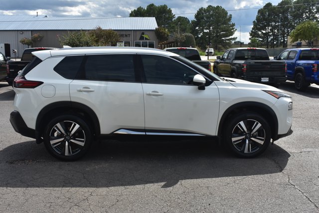 Used 2023 Nissan Rogue SL FWD image 4