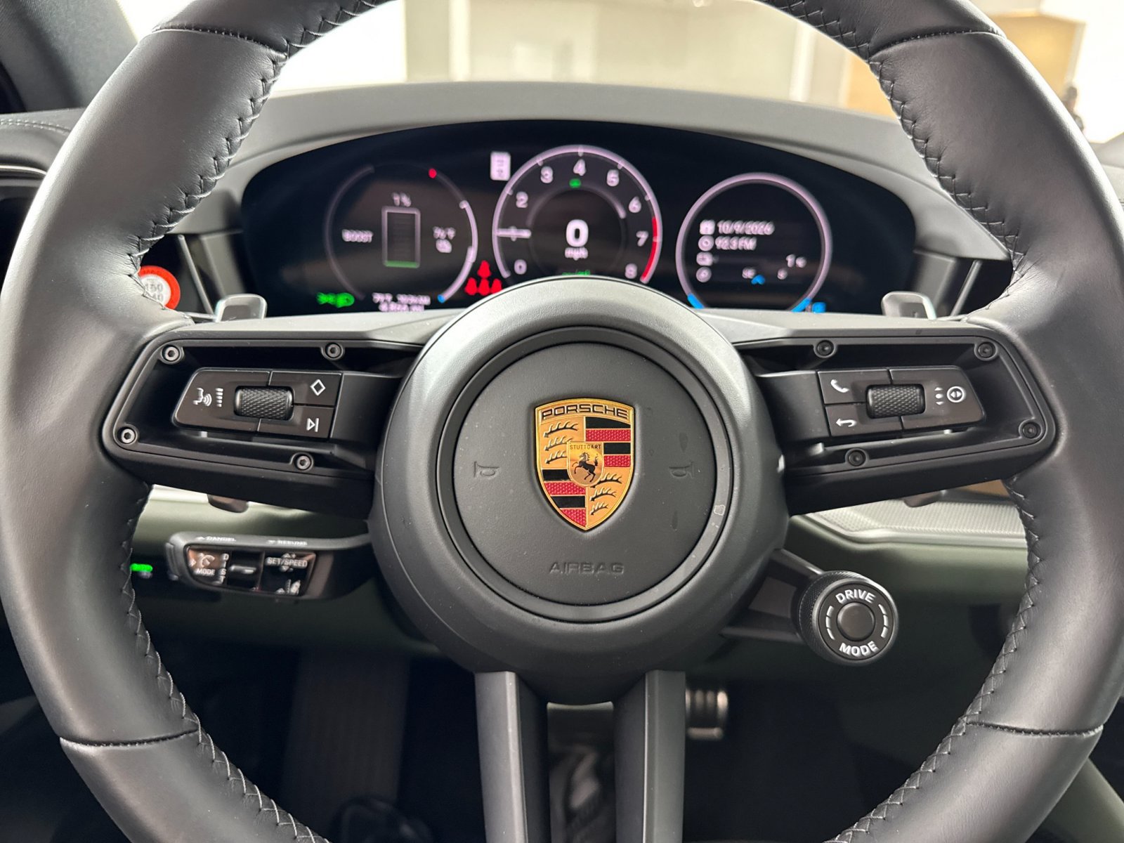 Certified 2026 Porsche Cayenne E-Hybrid AWD/4WD image 24