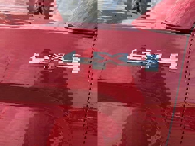 Used 2018 GMC Sierra 1500 SLT AWD/4WD image 8