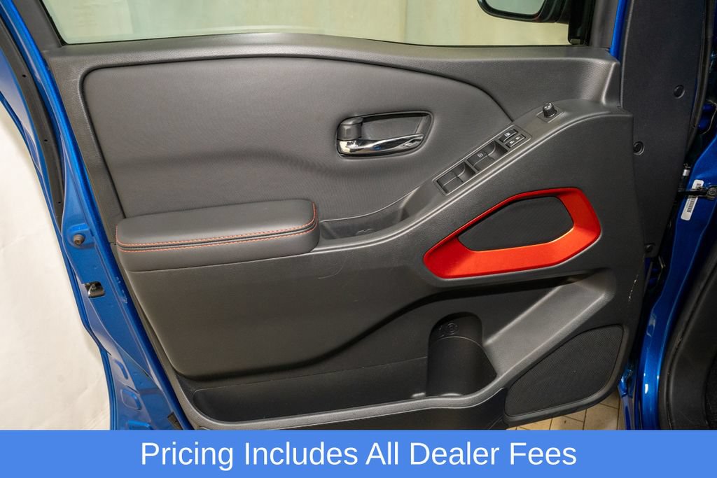 Certified 2024 Nissan Frontier PRO-4X w/ Technology Package AWD/4WD image 12