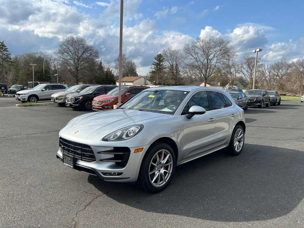 Used 2015 Porsche Macan Turbo image 3