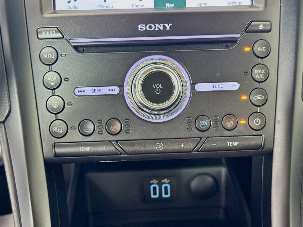 Used 2019 Ford Fusion Titanium FWD image 19