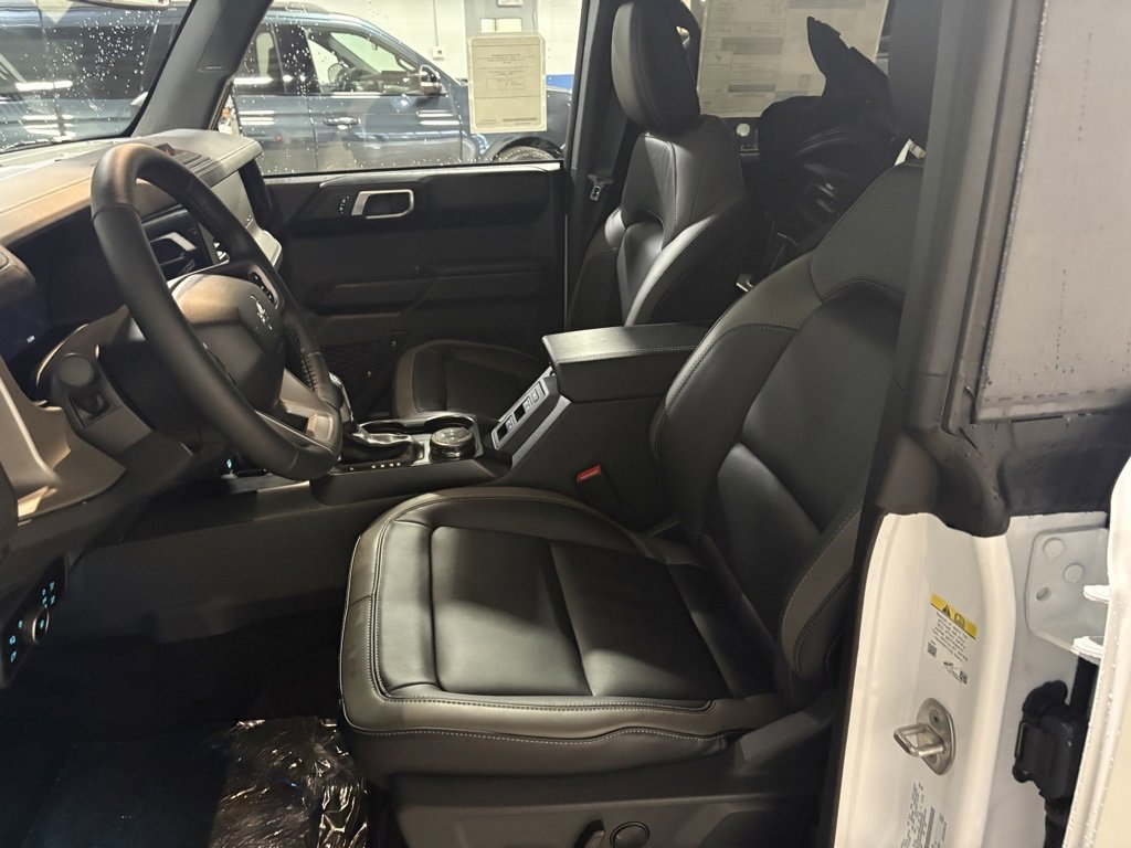 New 2025 Ford Bronco Outer Banks image 12