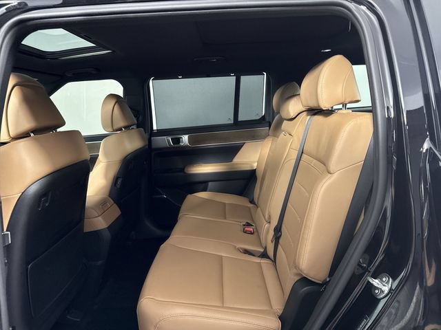 Used 2024 Hyundai Santa Fe Limited AWD/4WD image 21