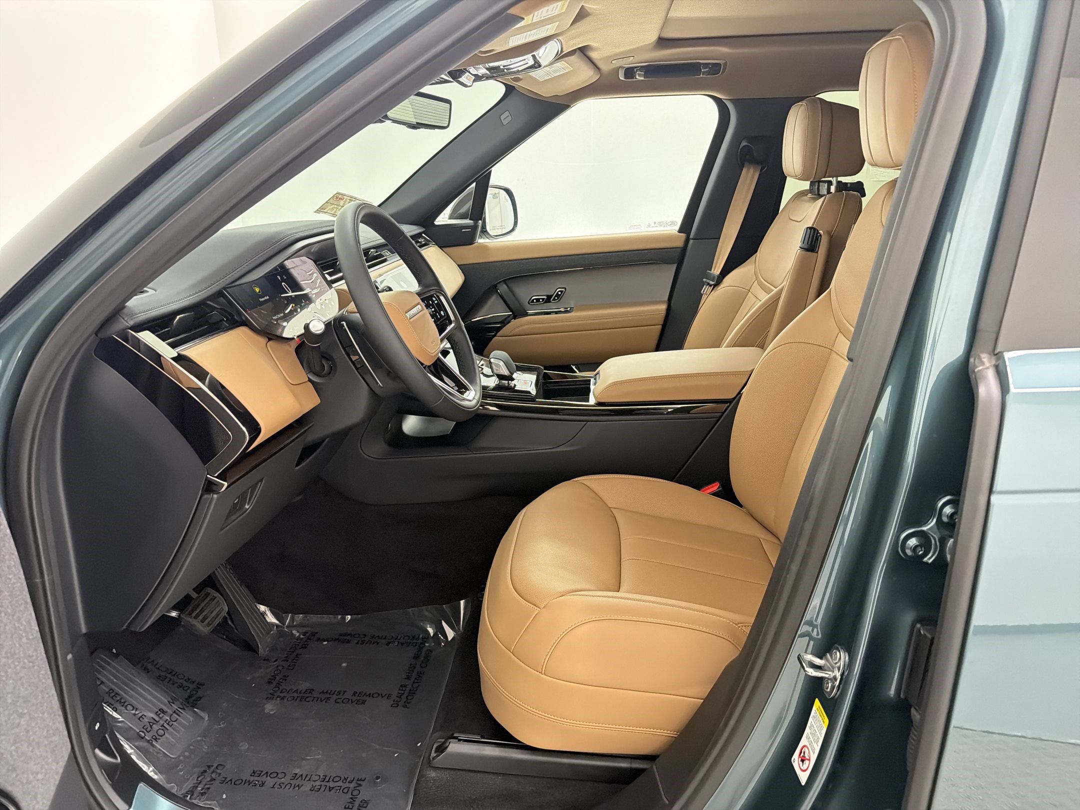 New 2026 Land Rover Range Rover Sport SE AWD/4WD image 5