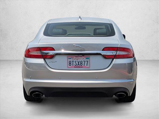Used 2015 Jaguar XF Premium RWD image 6