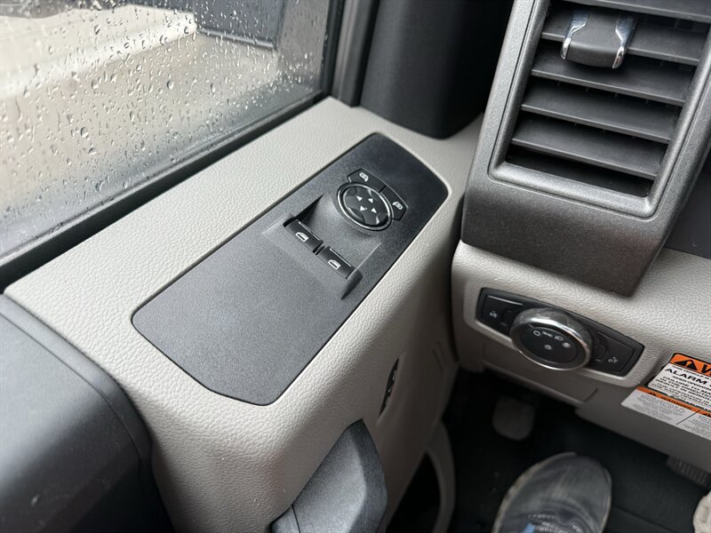 Used 2021 Ford F550 4x4 Regular Cab Super Duty image 24