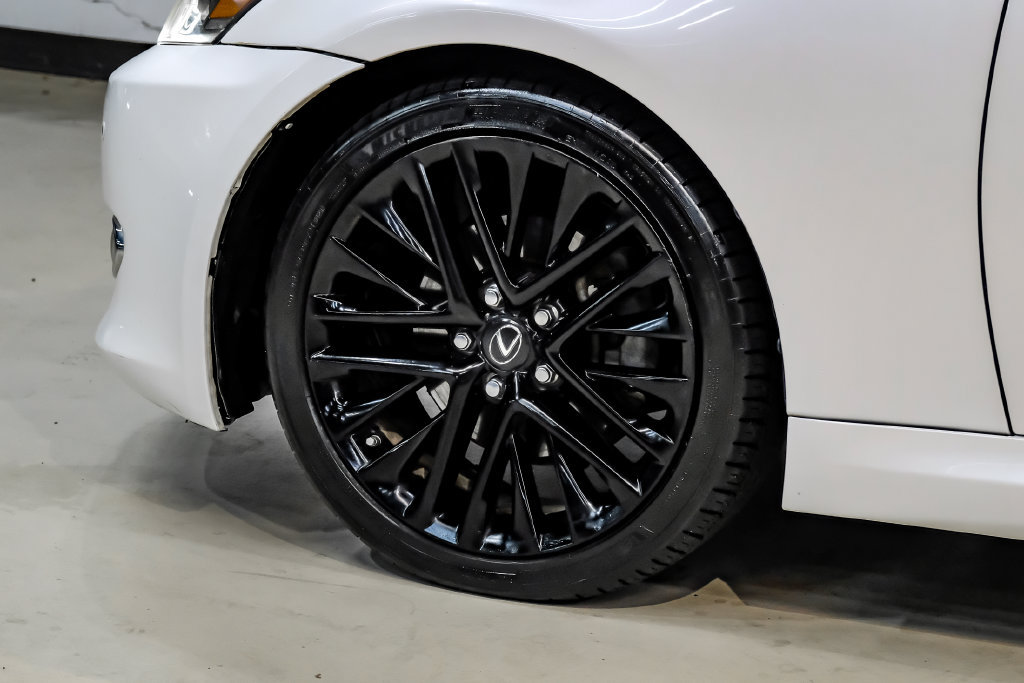 Used 2013 Lexus IS 250C w/ Luxury Pkg RWD image 68