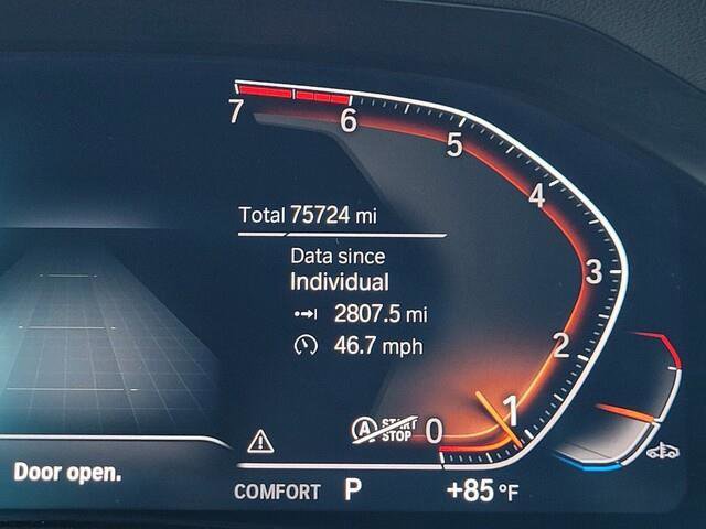 Used 2021 BMW 330i Sedan w/ Premium Package image 12