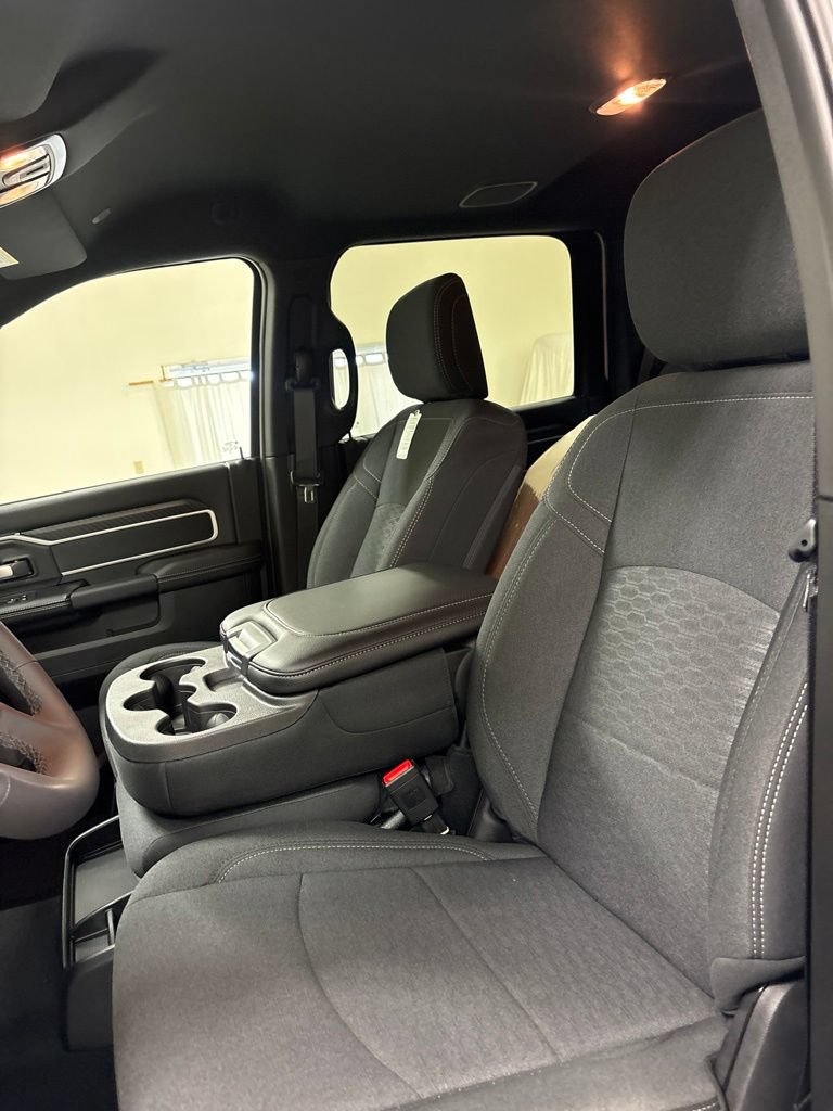 New 2026 RAM 2500 Big Horn AWD/4WD image 16