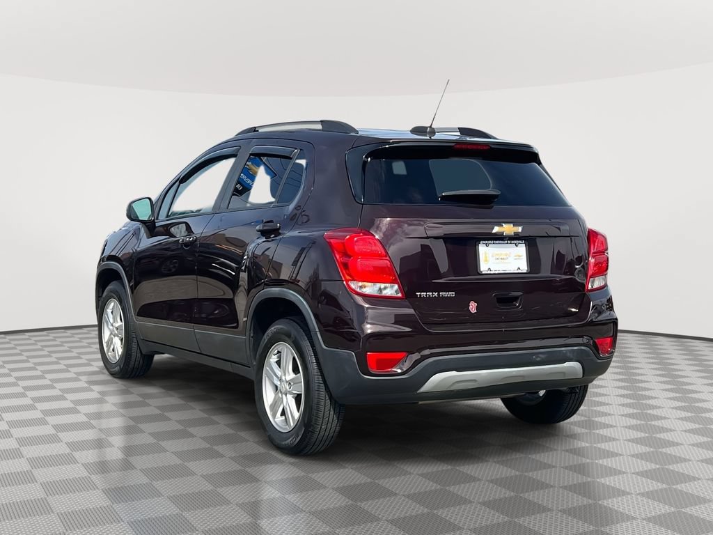 Used 2021 Chevrolet Trax LT w/ LT Convenience Package AWD/4WD image 5