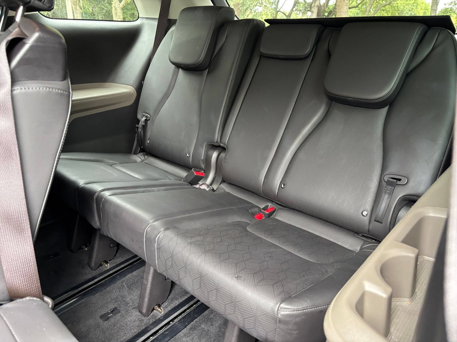 Used 2026 Kia Carnival FWD image 30