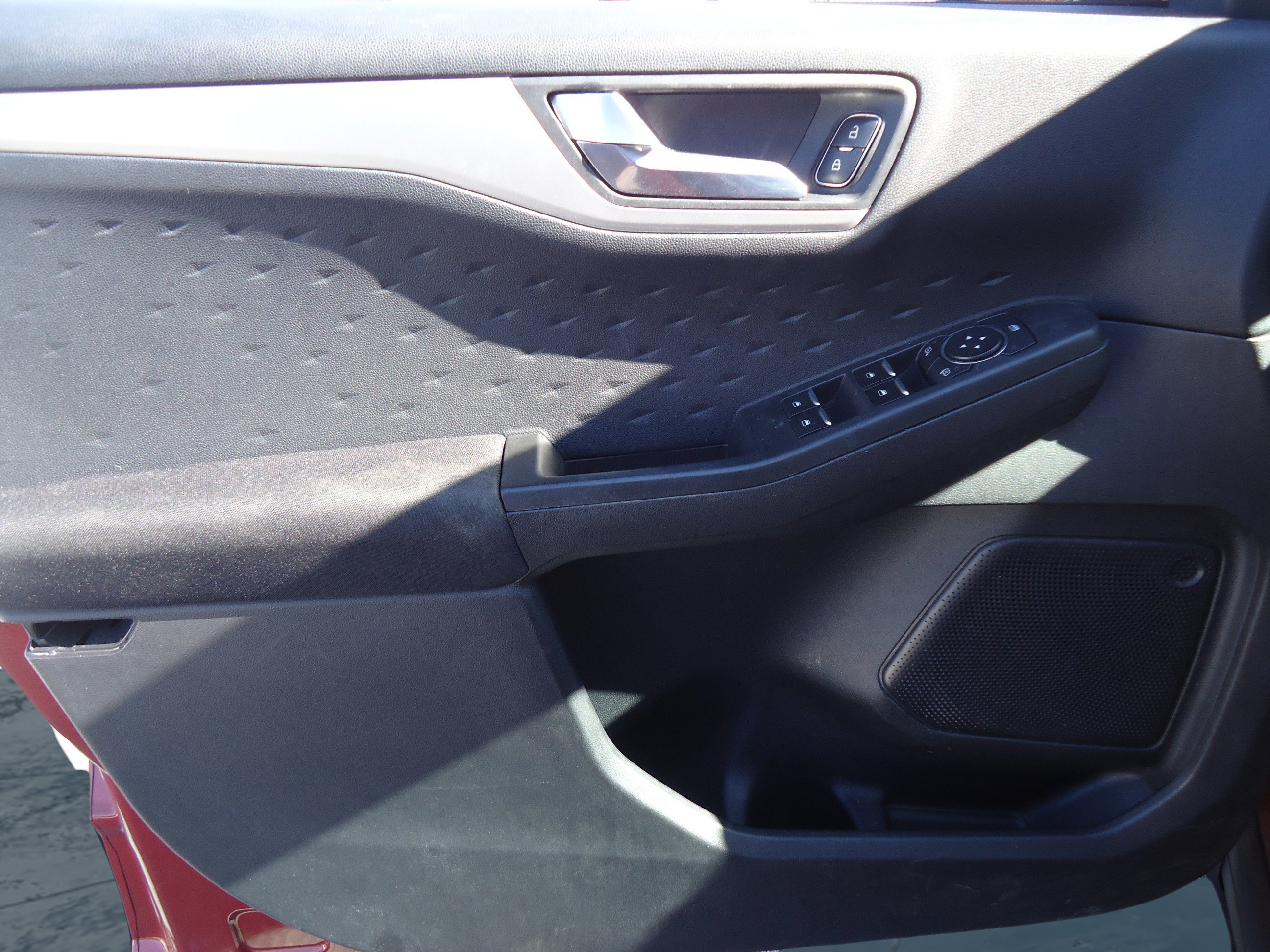 Used 2020 Ford Escape SE AWD/4WD image 20