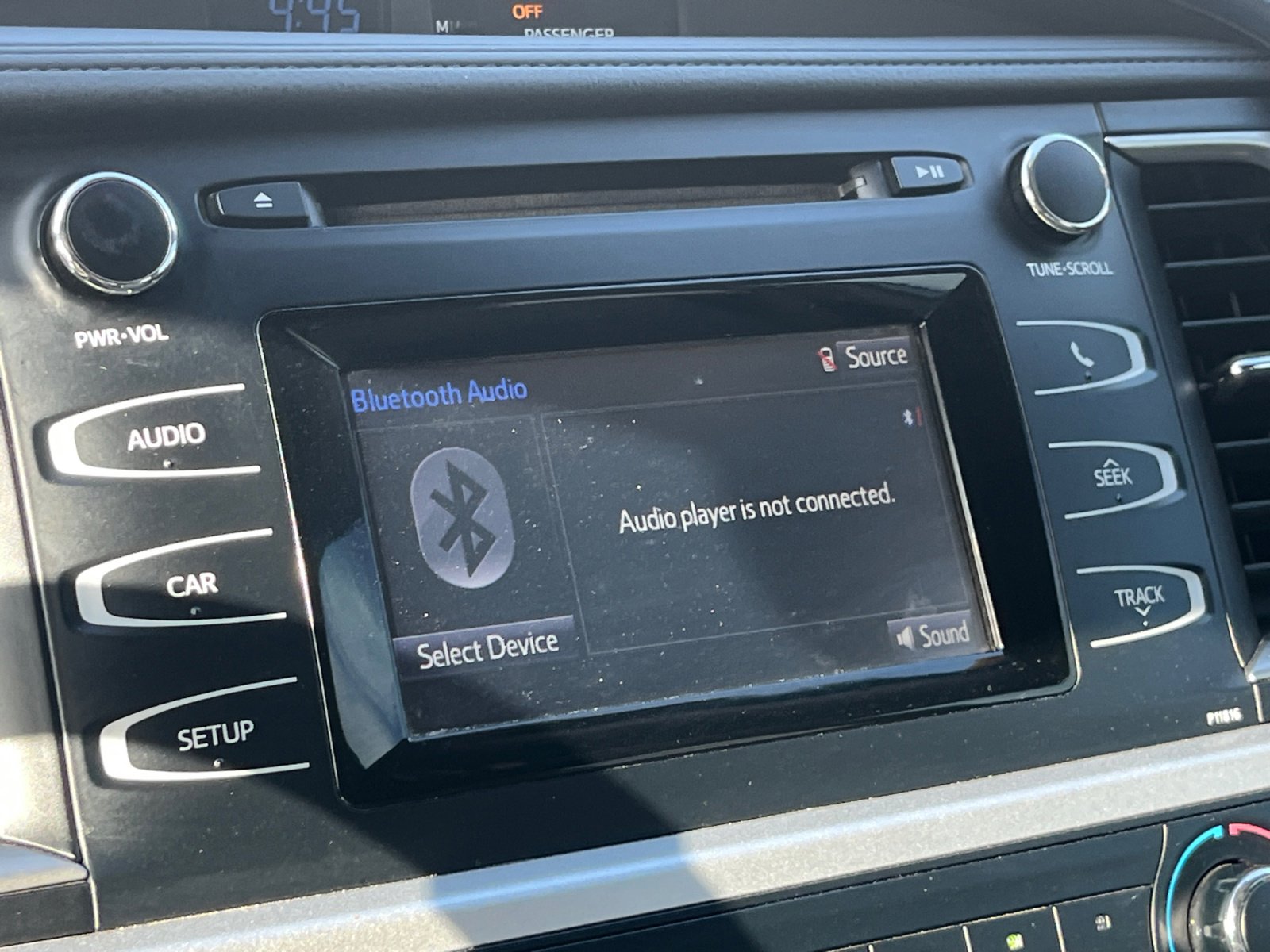 Used 2019 Toyota Highlander LE FWD image 22