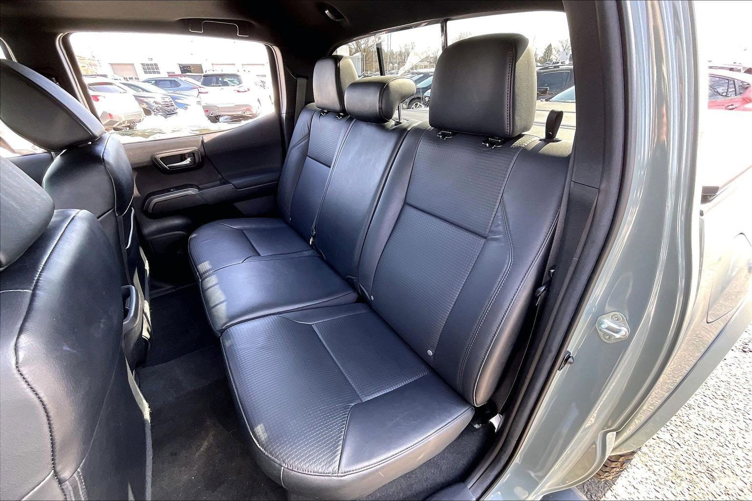 Used 2022 Toyota Tacoma TRD Sport w/ TRD Premium Sport Package image 18