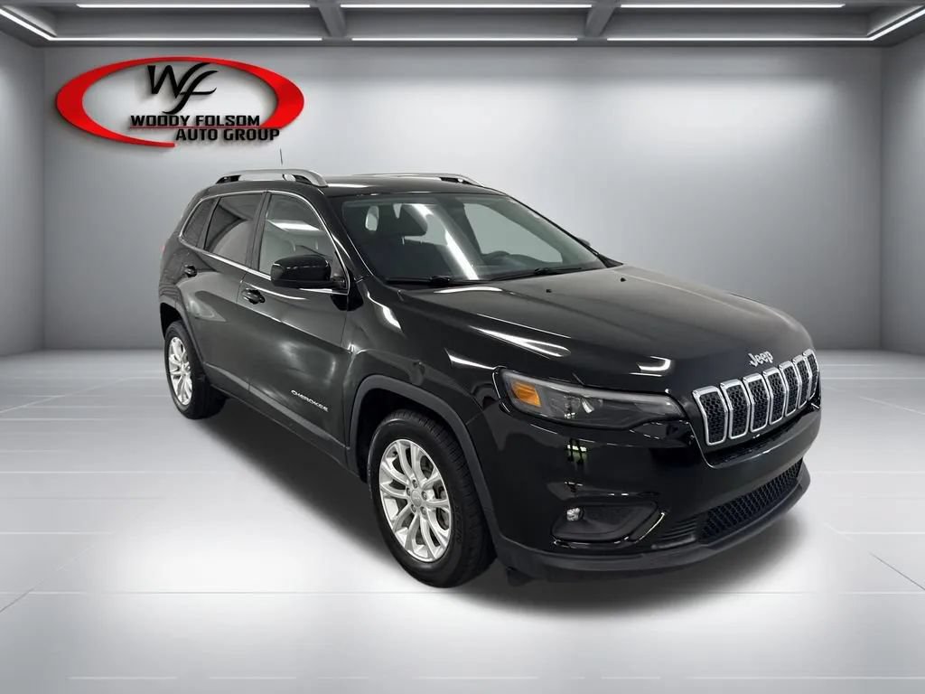 Used 2019 Jeep Cherokee Latitude w/ Popular Appearance Group FWD image 3