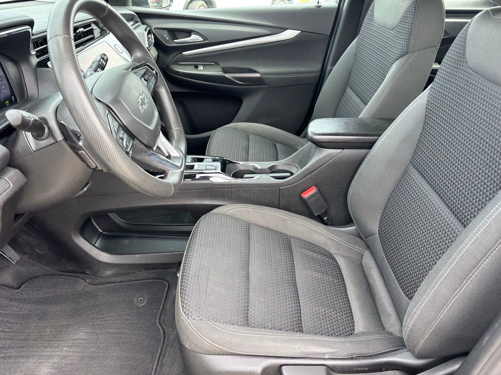Used 2023 Chevrolet Bolt EUV LT FWD image 18