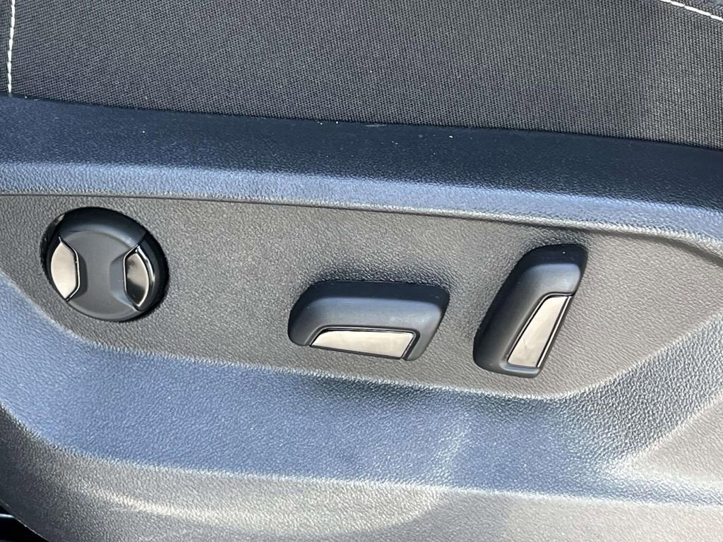 Used 2024 Volkswagen Atlas Cross Sport SE image 22