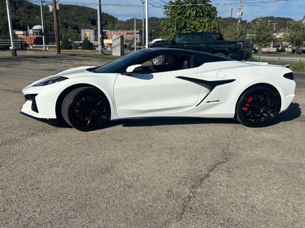 New 2026 Chevrolet Corvette Z06 image 2
