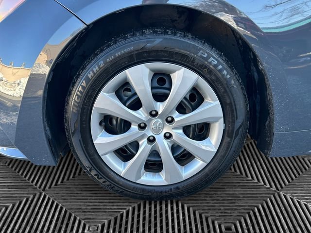 Used 2023 Toyota Corolla LE image 14