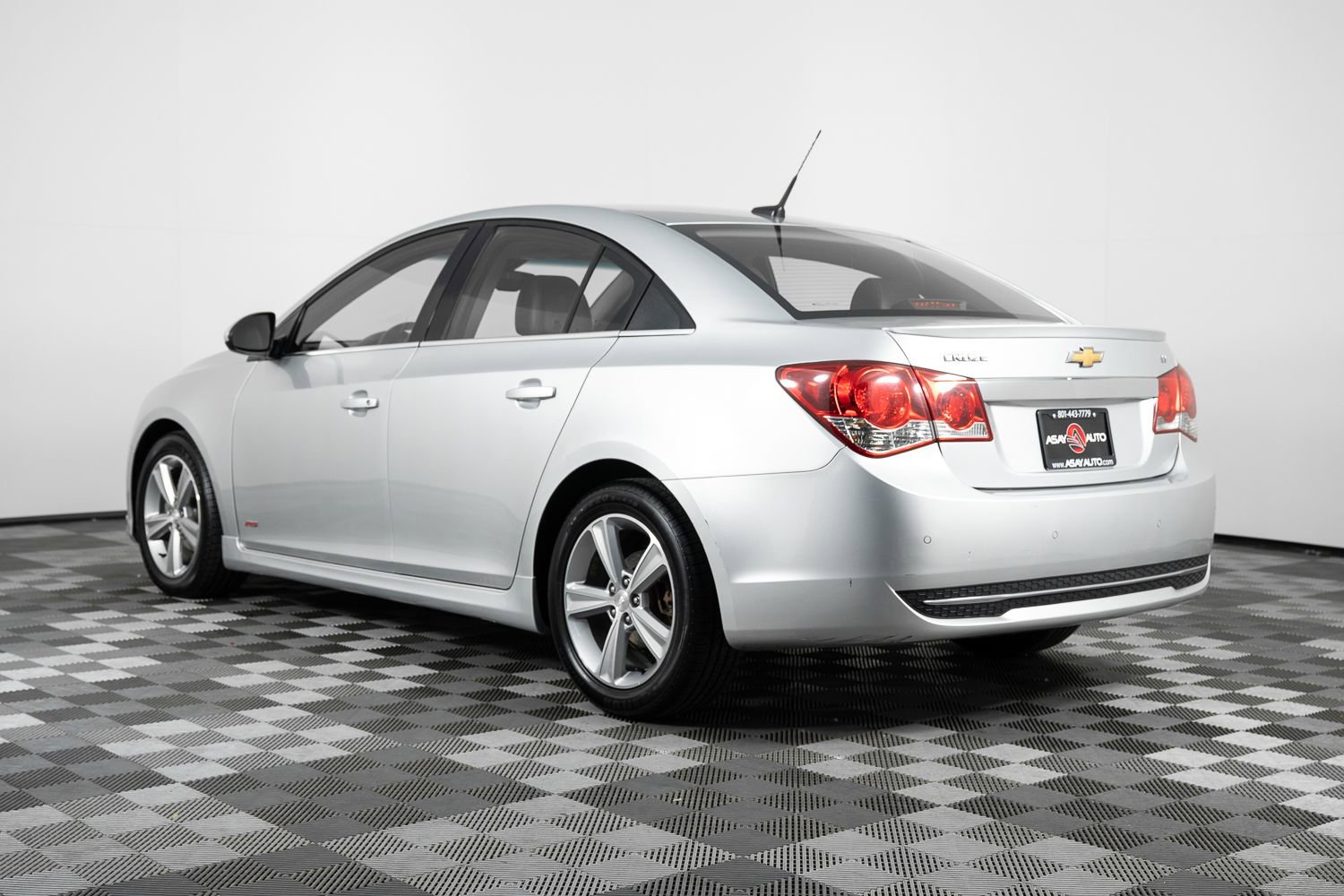 Used 2012 Chevrolet Cruze LT w/ RS Package image 4