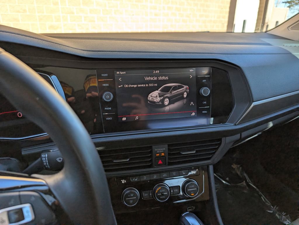 Used 2019 Volkswagen Jetta SEL Premium image 15