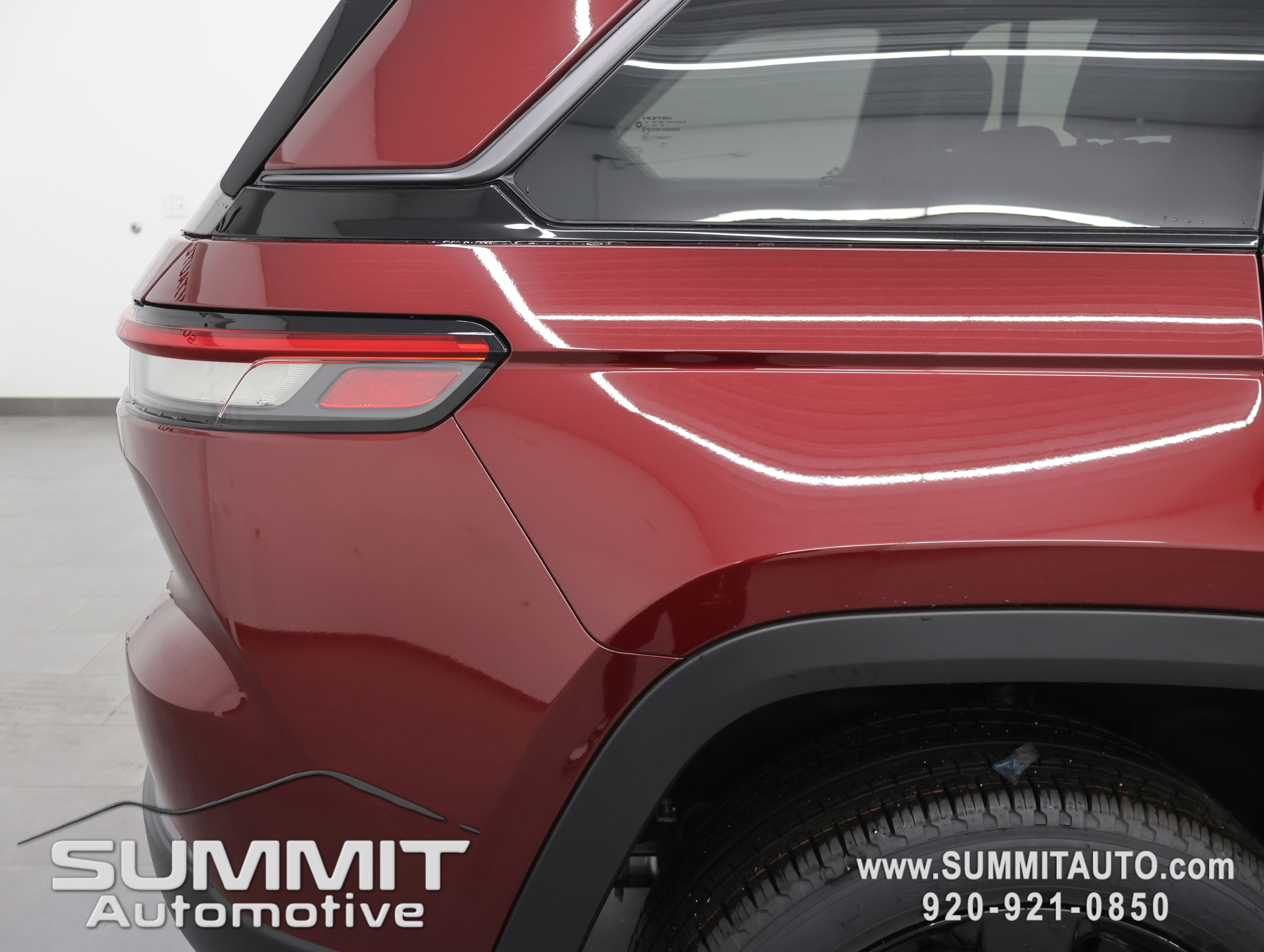 New 2026 Jeep Grand Cherokee Limited image 24