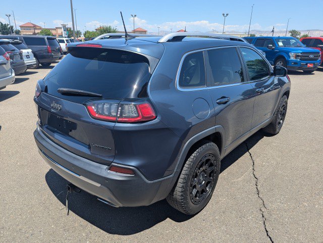 Used 2019 Jeep Cherokee Limited AWD/4WD image 5