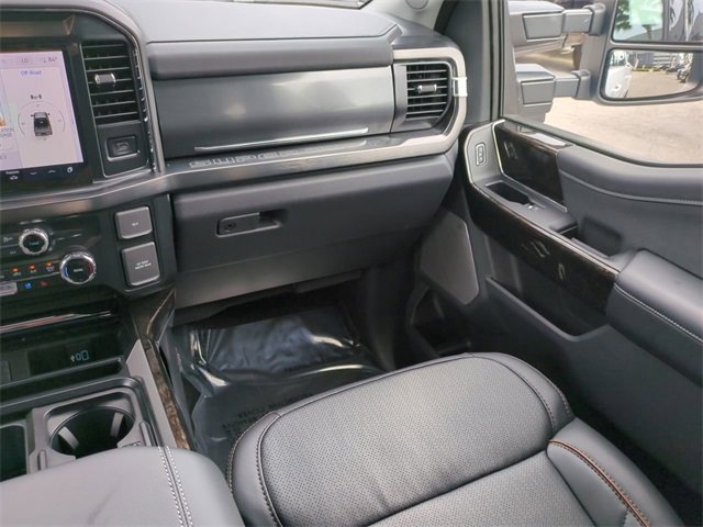 New 2026 Ford F250 Lariat w/ Lariat Ultimate Package image 17