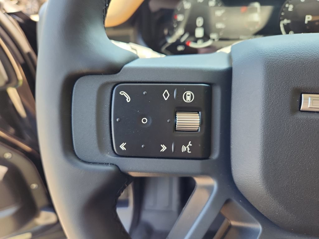 New 2026 Land Rover Defender 110 S AWD/4WD image 17
